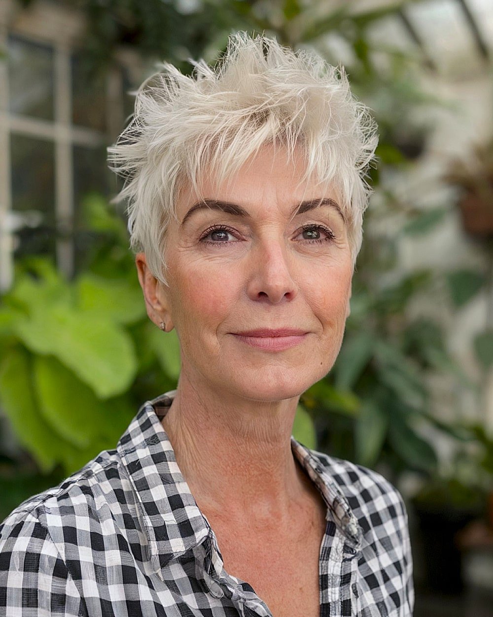 20+ Stylish Choppy Pixie Styles for Women 50+ this 2025