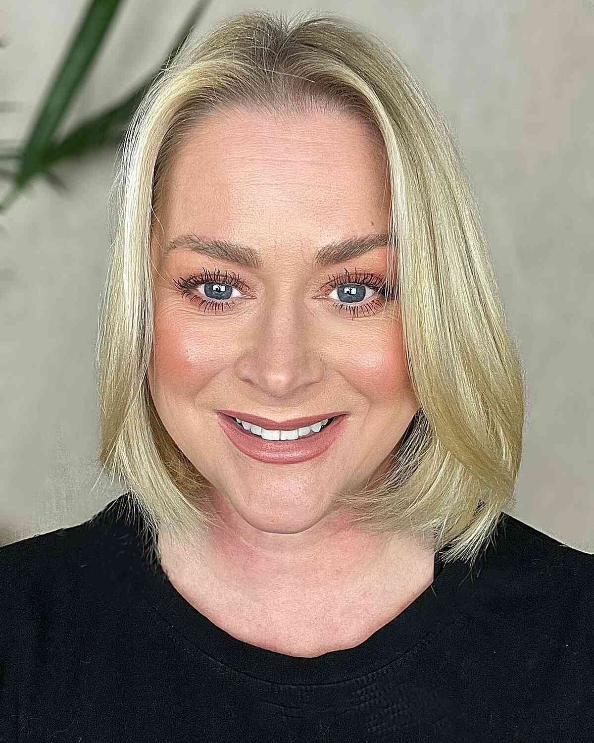 94 Stylish & Fuss-Free Short Hairstyles for Women Over 50 in 2025