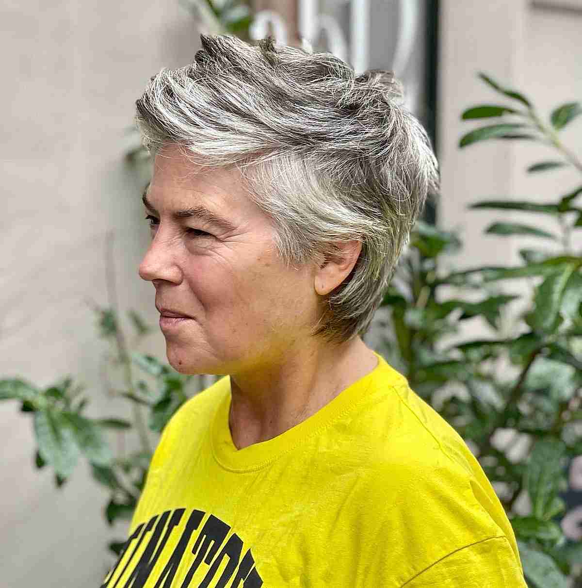 94 Stylish & Fuss-Free Short Hairstyles for Women Over 50 in 2025