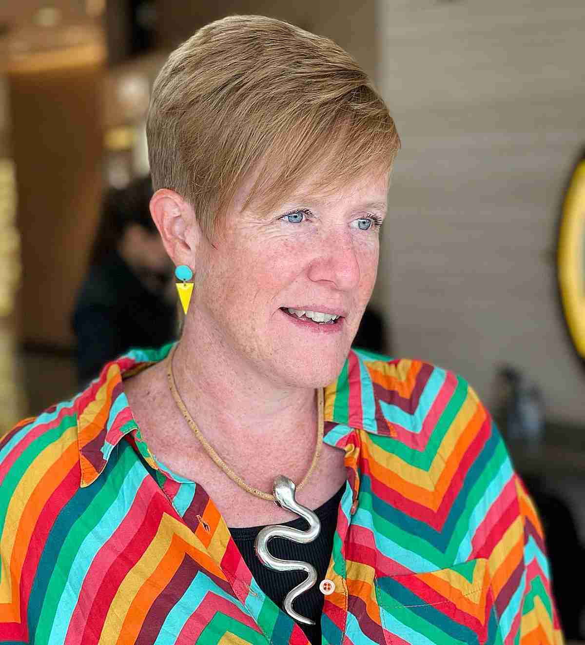 94 Stylish & Fuss-Free Short Hairstyles for Women Over 50 in 2025