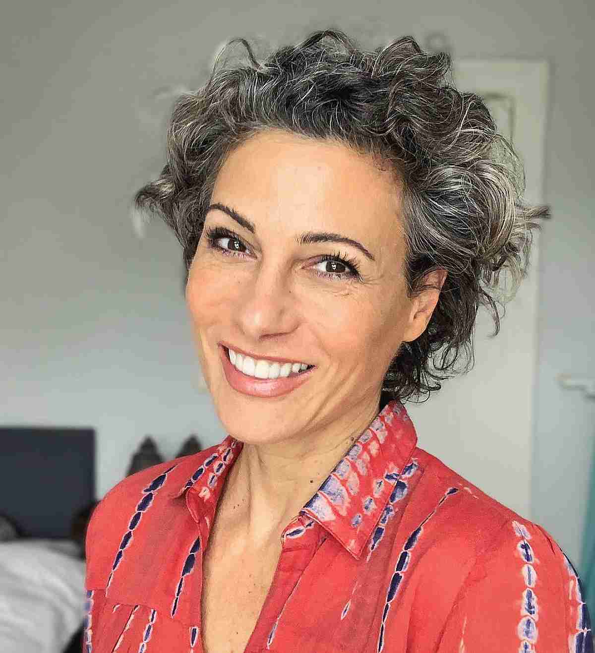 94 Stylish & Fuss-Free Short Hairstyles for Women Over 50 in 2025