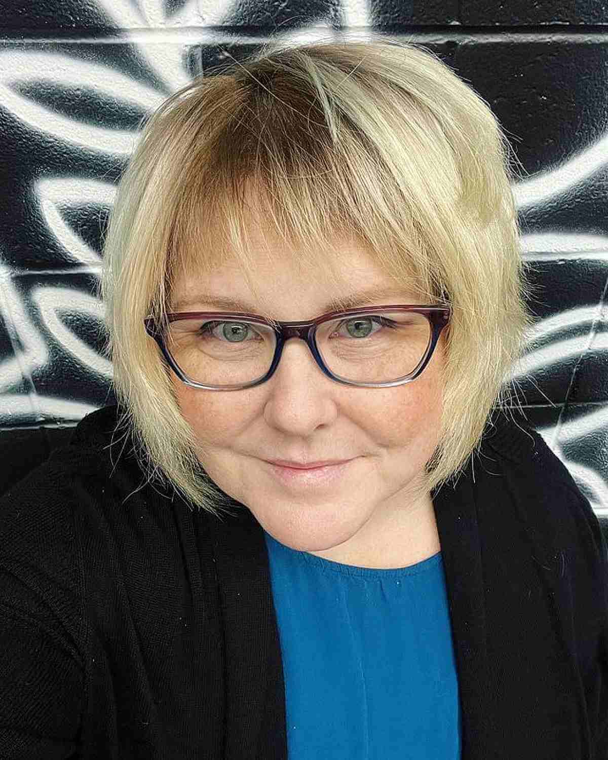 94 Stylish & Fuss-Free Short Hairstyles for Women Over 50 in 2025