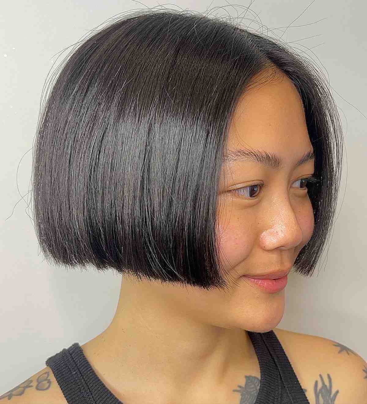 The Top 18 Short Haircuts For Asian Girls Trending in 2025