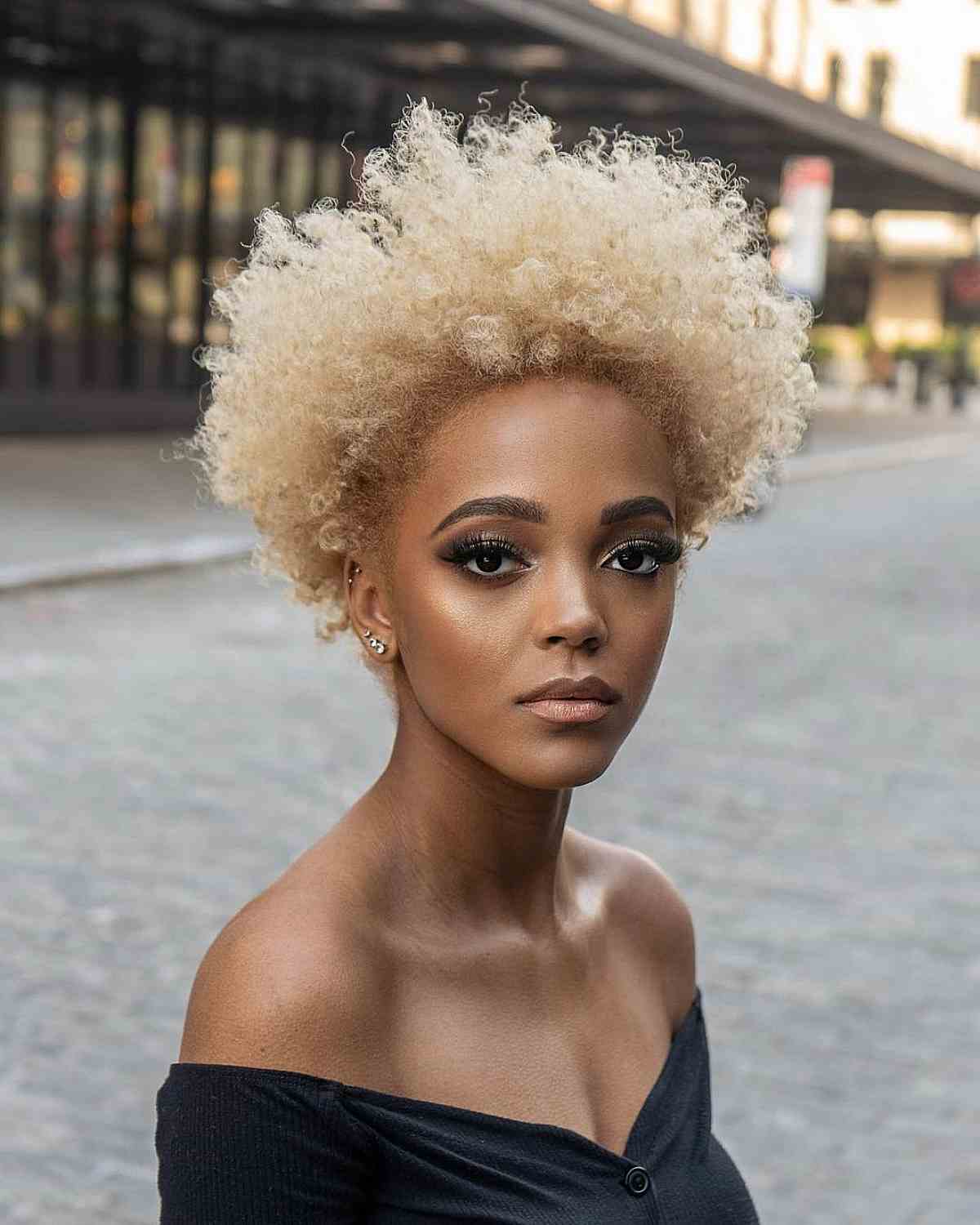 70+ Trendy Short Curly Hairstyles for 2025