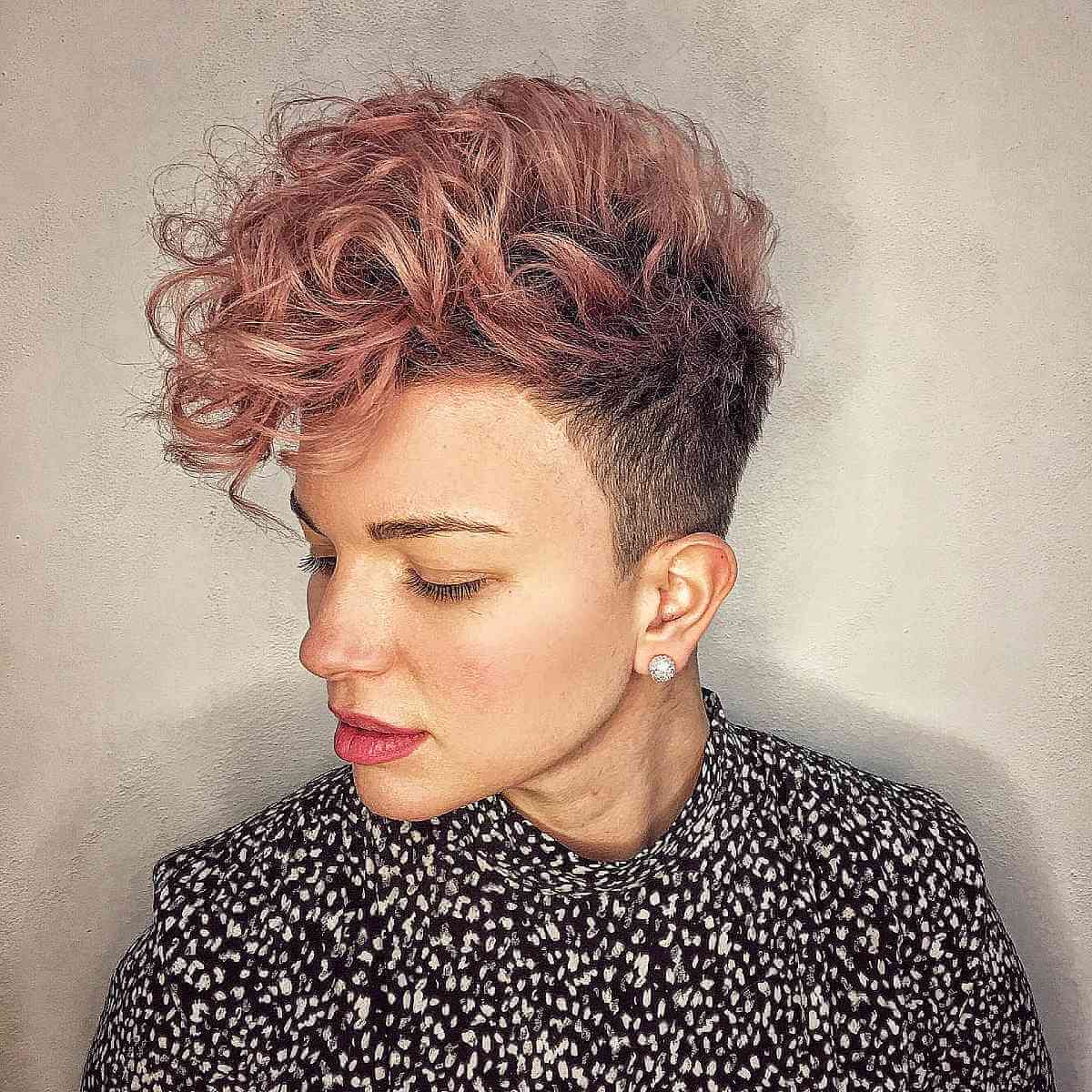 35+ Cutest Curly Pixie Cut Ideas & How to Choose A Flattering One