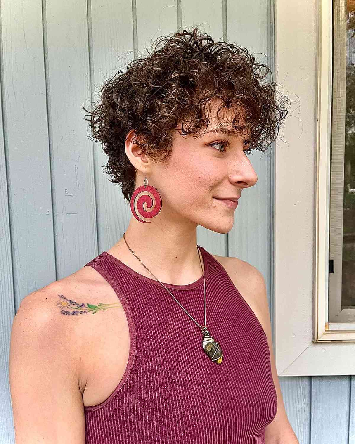 35+ Cutest Curly Pixie Cut Ideas & How to Choose A Flattering One