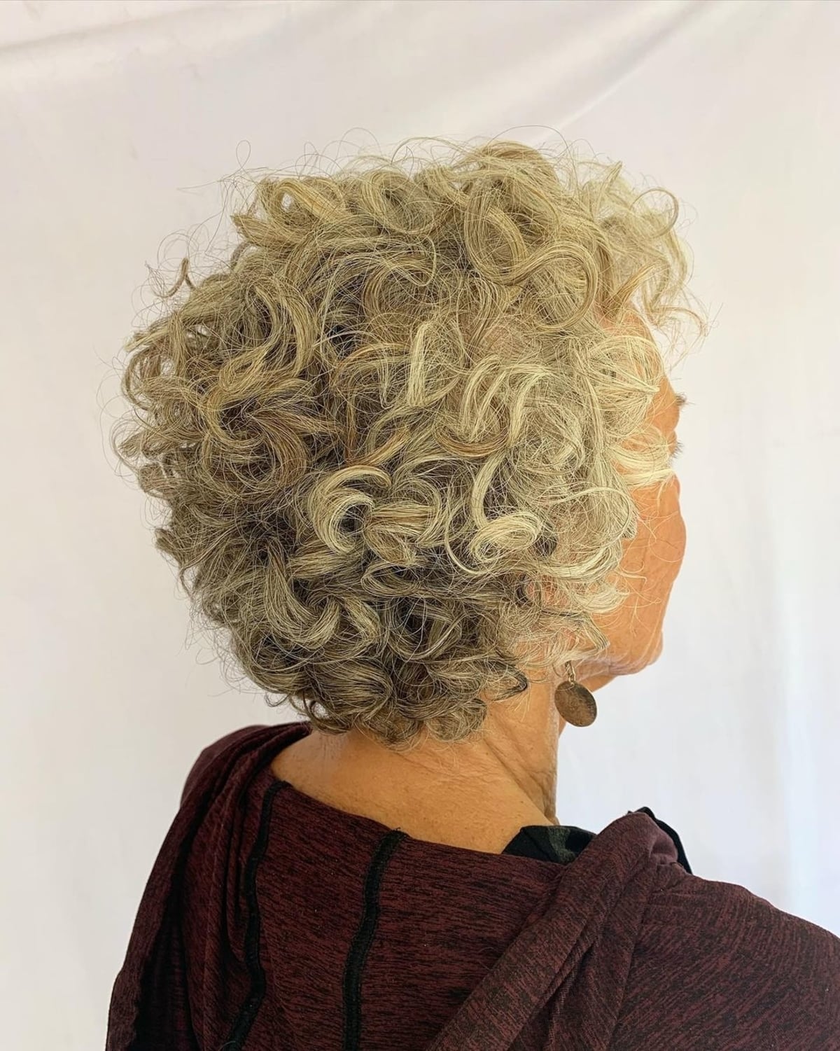 35+ Cutest Curly Pixie Cut Ideas & How to Choose A Flattering One
