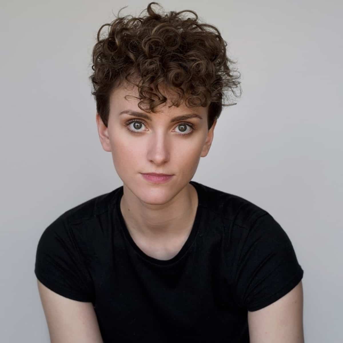 35+ Cutest Curly Pixie Cut Ideas & How to Choose A Flattering One