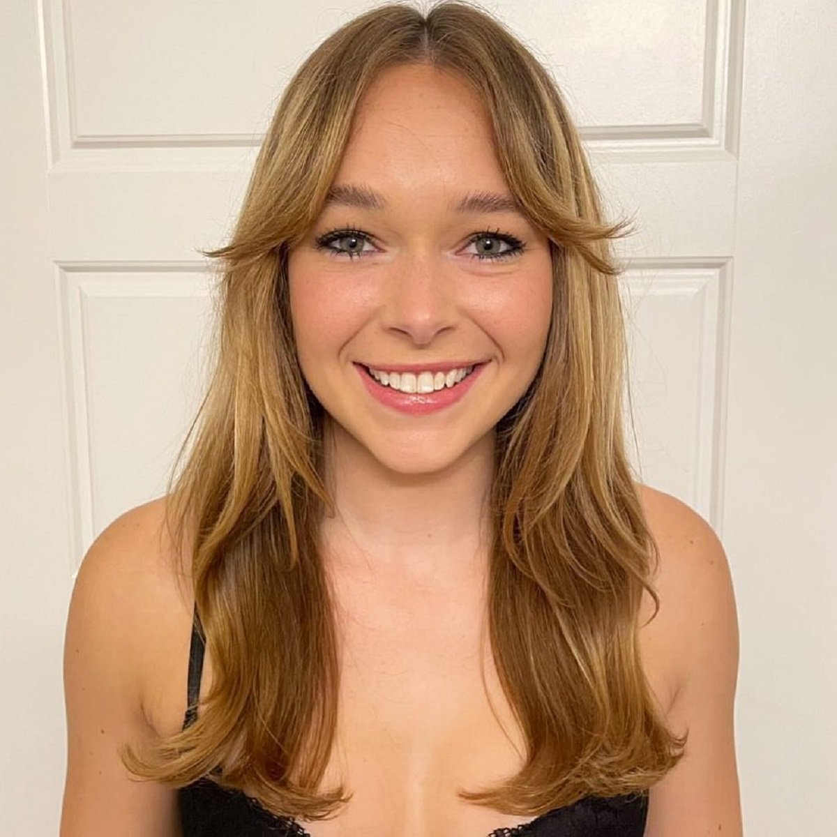 40 Best Ways to Pair Thin Hair with Bangs for Chic & Voluminous Haircut