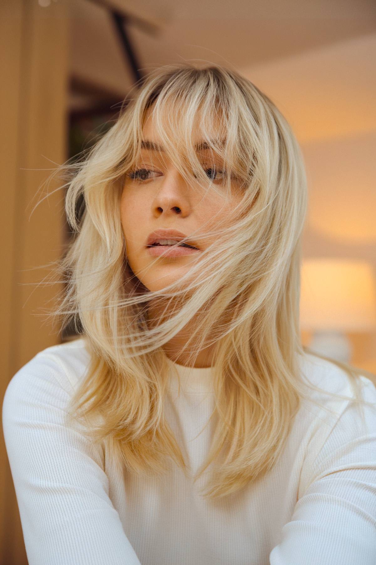 15+ Gorgeous Ways to Rock Bangs with Blonde Hair in 2025