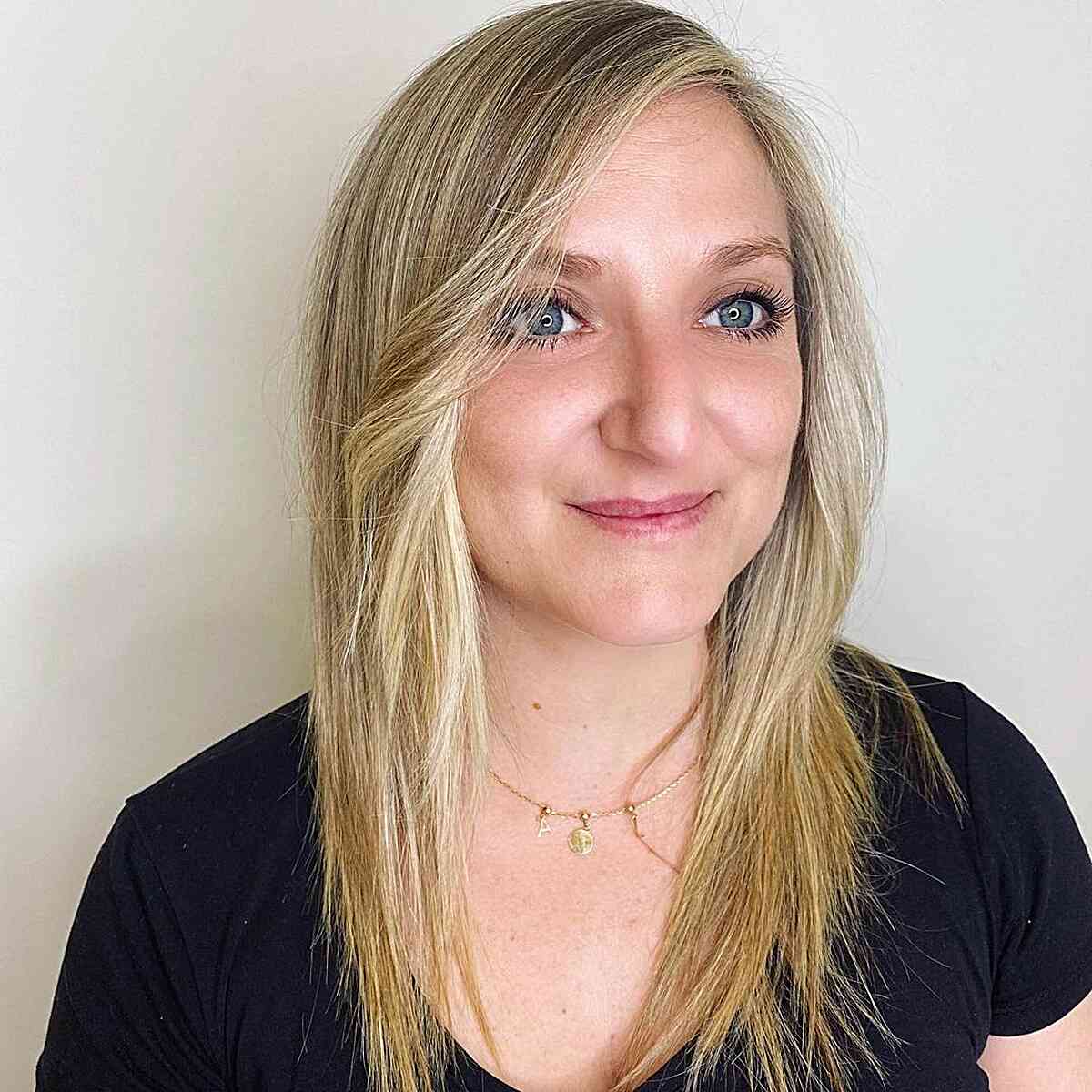 45 Hairstyles with Side Bangs, Perfect for Every Face Shape & Length