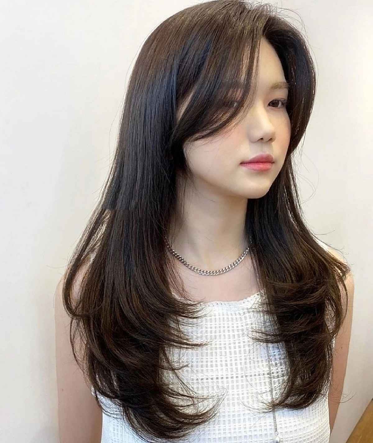 45 Hairstyles with Side Bangs, Perfect for Every Face Shape & Length