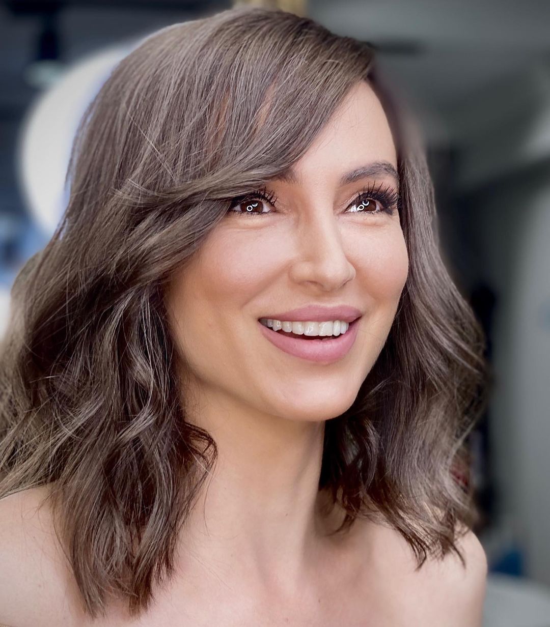 63 Side-Swept Bangs to Try When You’re Bored With Your Hair