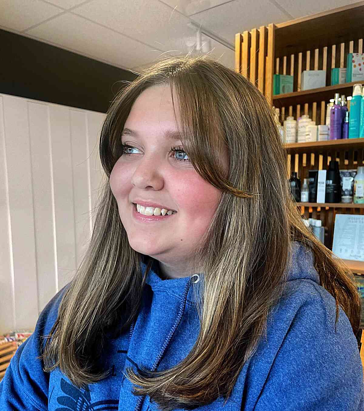 Bangs for Round Face Shapes: 53 Flattering Haircuts