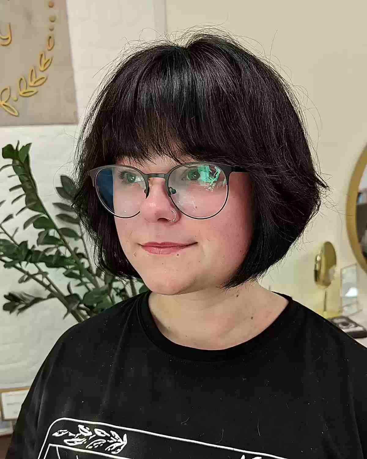 Bangs for Round Face Shapes: 53 Flattering Haircuts