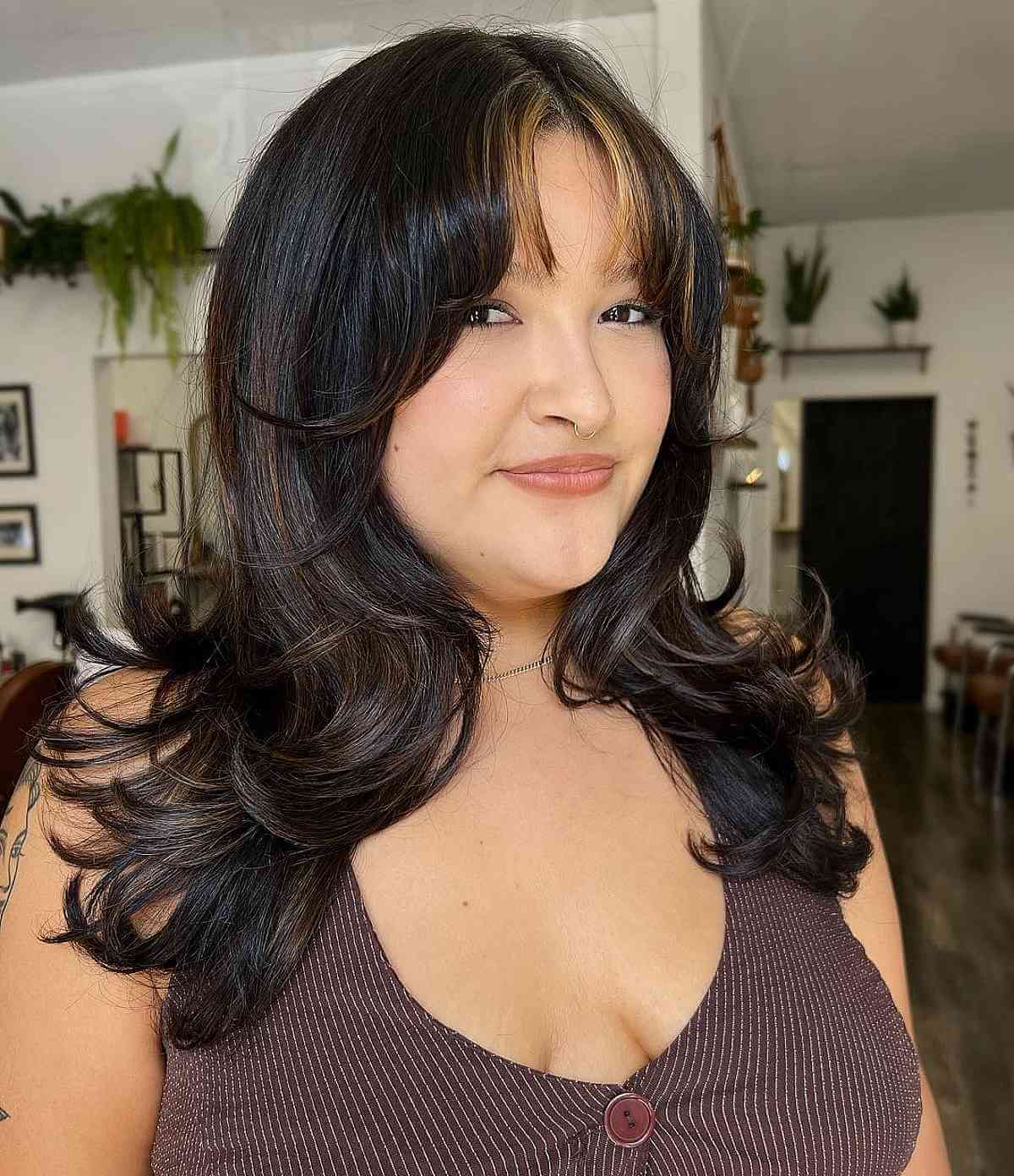 Bangs for Round Face Shapes: 53 Flattering Haircuts