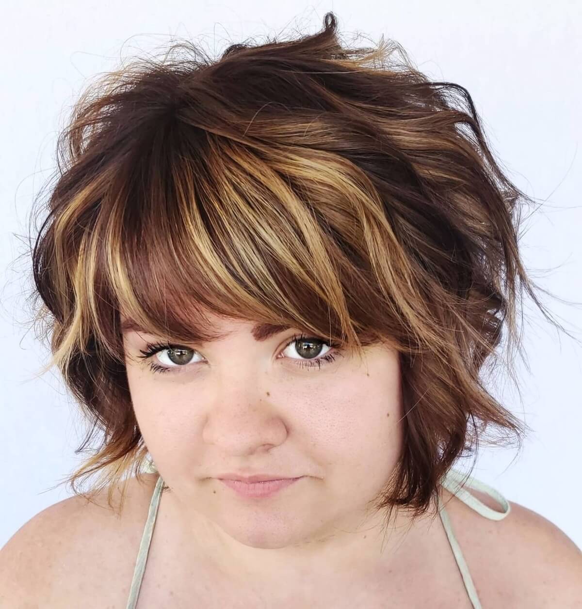 Bangs for Round Face Shapes: 53 Flattering Haircuts