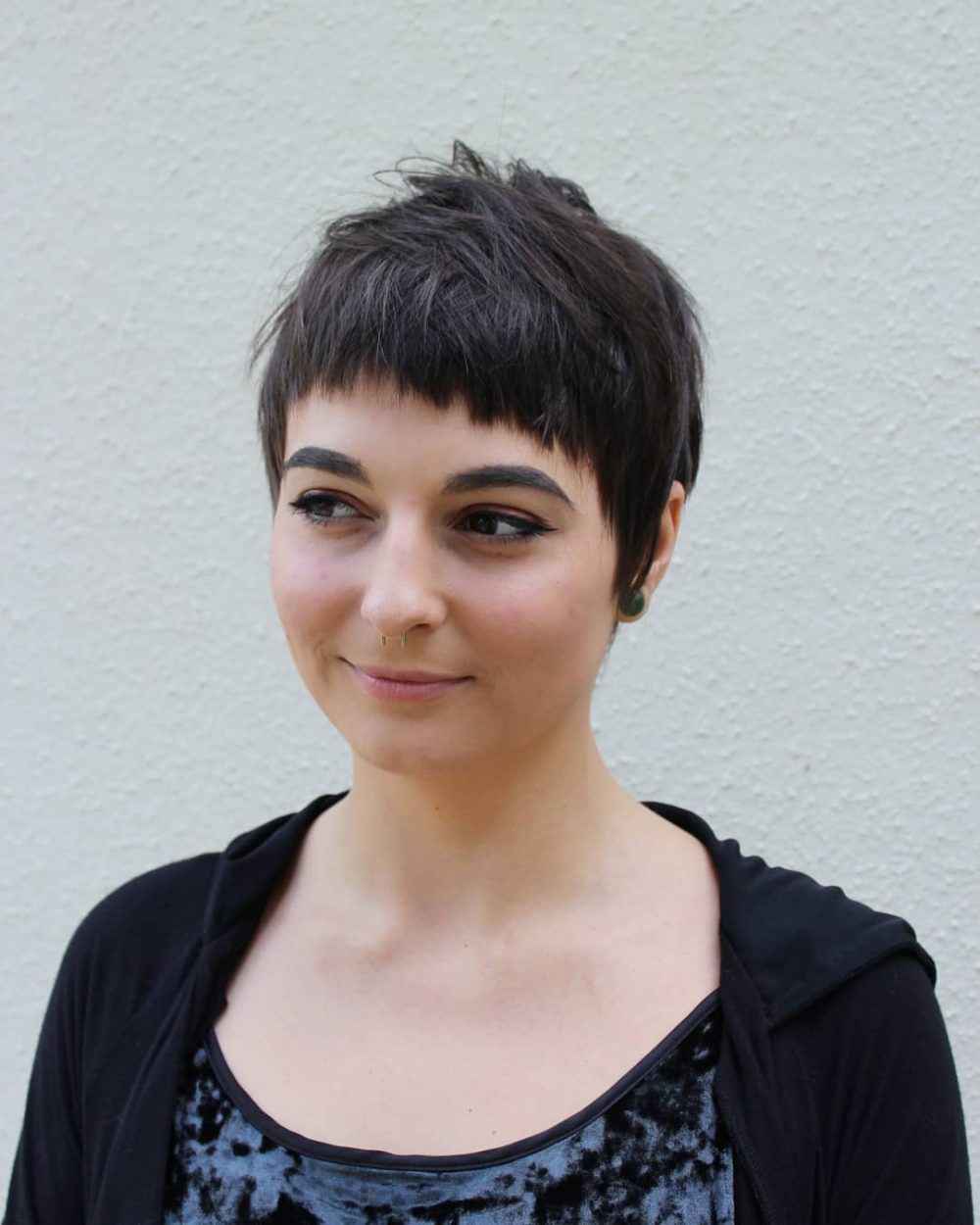 Bangs for Round Face Shapes: 53 Flattering Haircuts