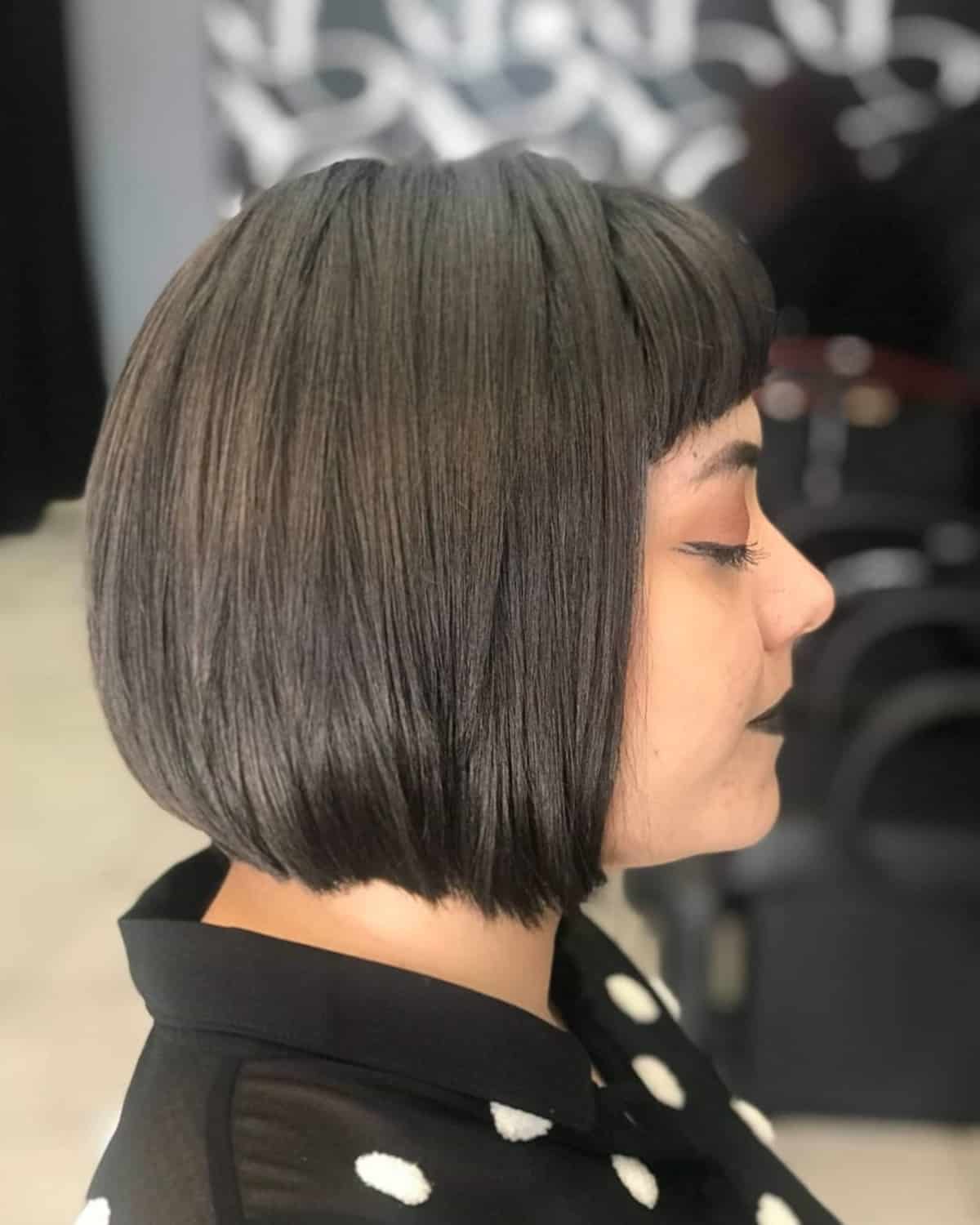 Bangs for Round Face Shapes: 53 Flattering Haircuts