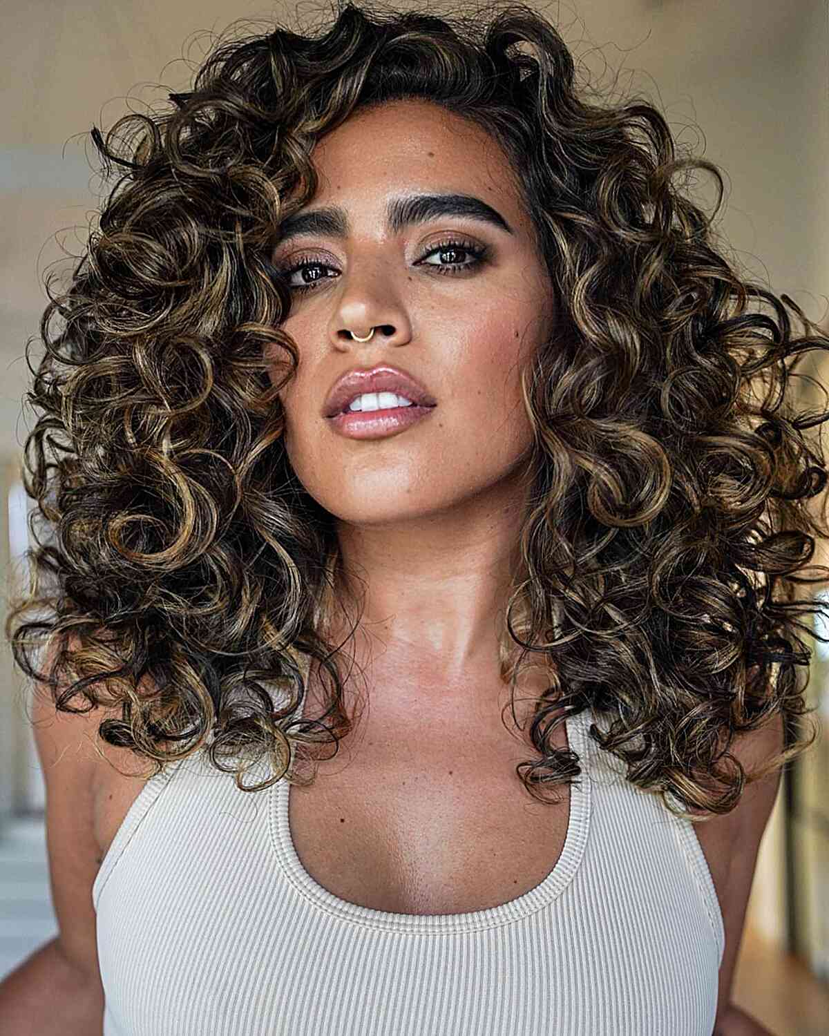 Here’s The Best Way to Get Balayage for Curly Hair