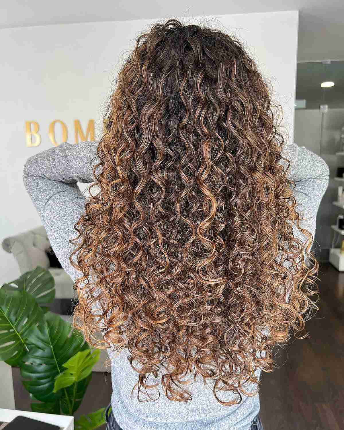 Here’s The Best Way to Get Balayage for Curly Hair