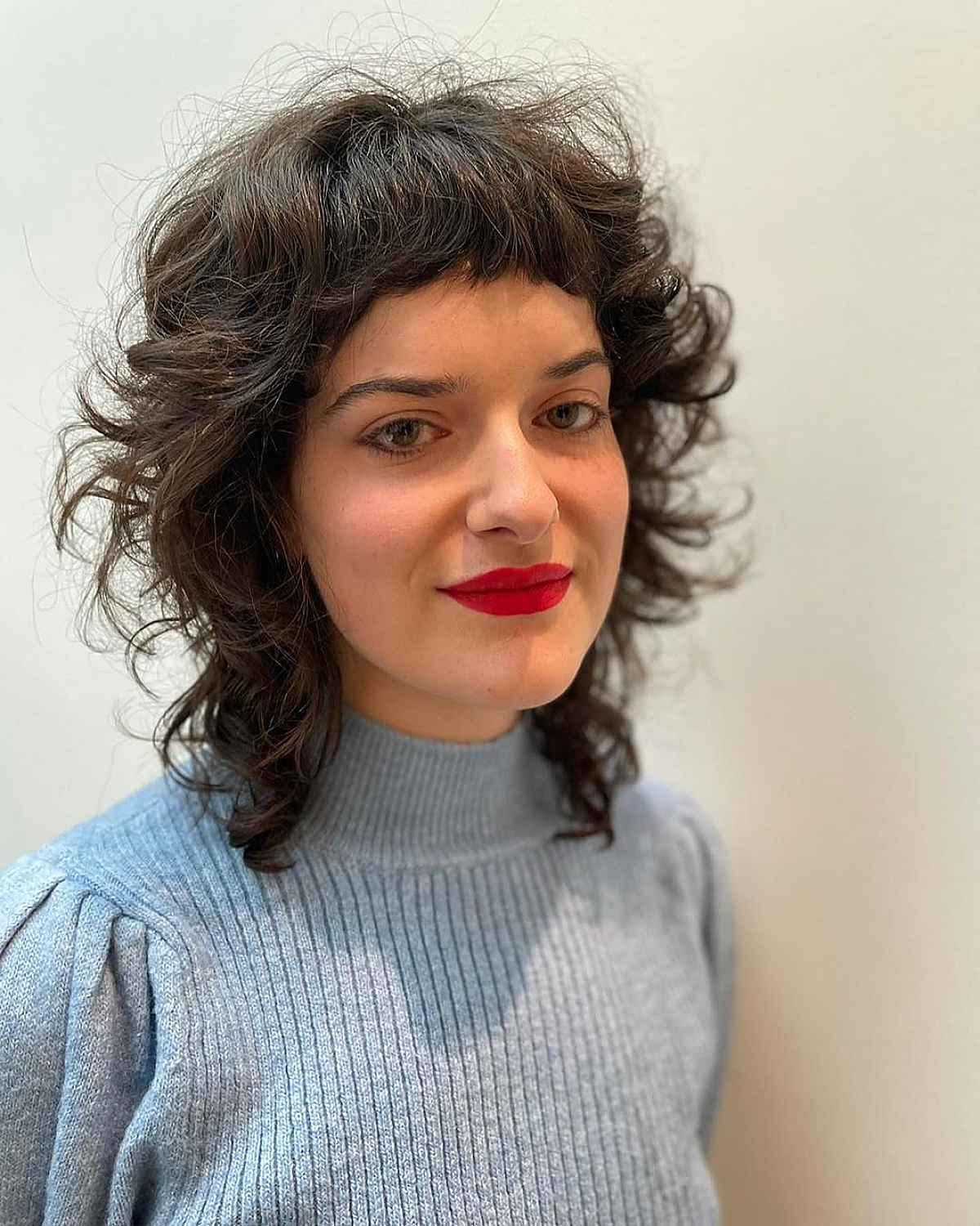 26 Coolest Wolf Cuts for Curly Hair Girls with Style