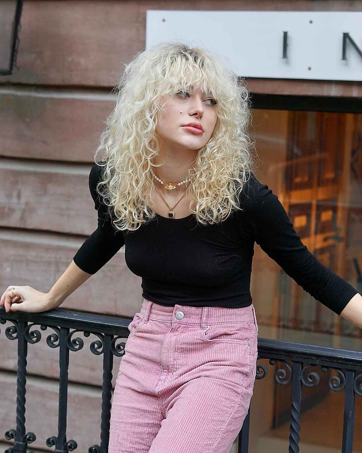 26 Coolest Wolf Cuts for Curly Hair Girls with Style