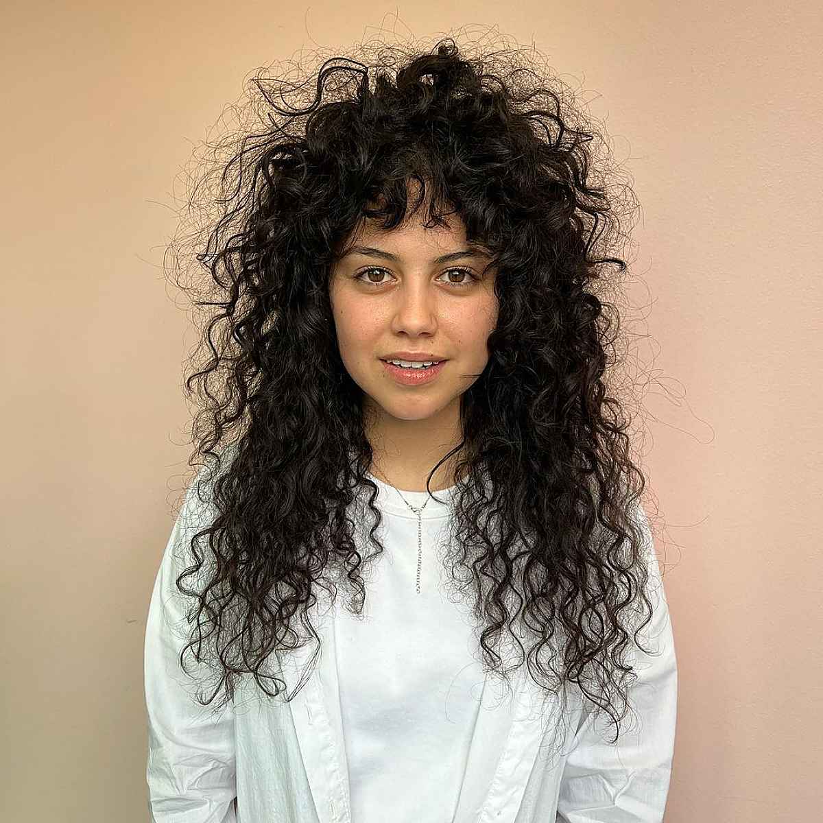 26 Coolest Wolf Cuts for Curly Hair Girls with Style