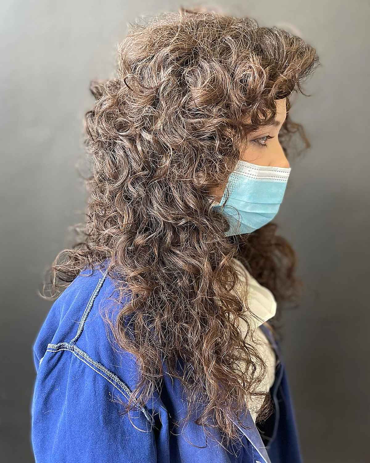 26 Coolest Wolf Cuts for Curly Hair Girls with Style