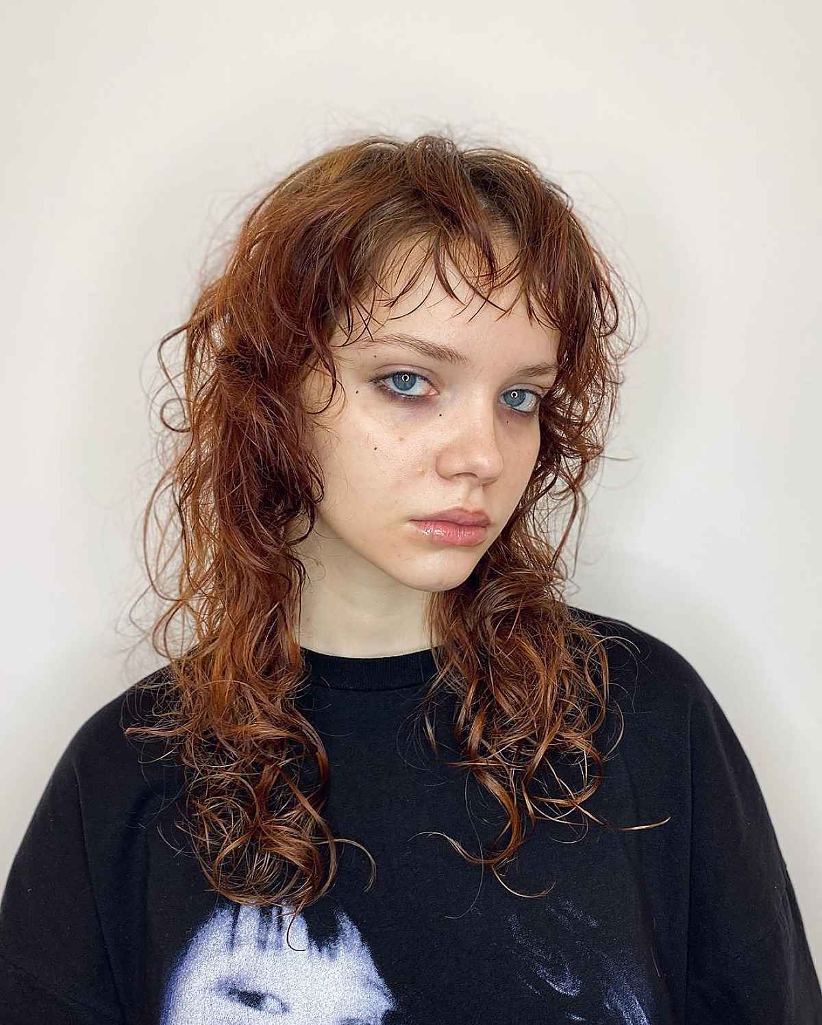 26 Coolest Wolf Cuts for Curly Hair Girls with Style