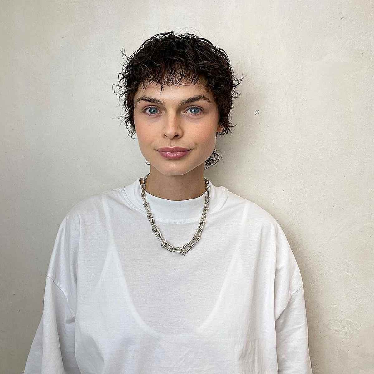 29 Modern Mullet Hairstyles for Girls with Curly Hair