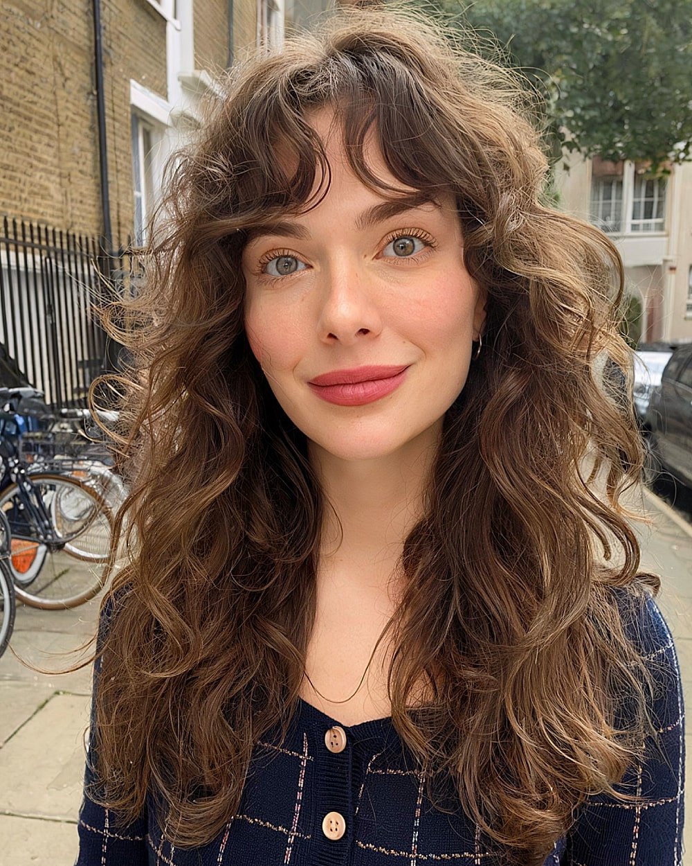 20+ Messy Curly Hair Ideas That Are Too Cute to Skip in 2025