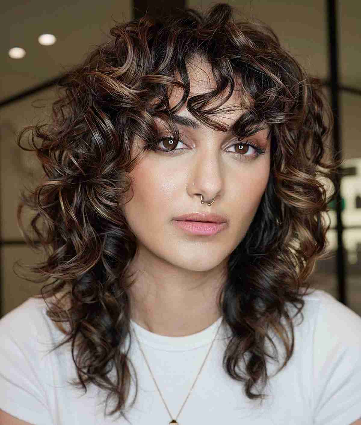 How to Pull Off The Curly Shag Haircut