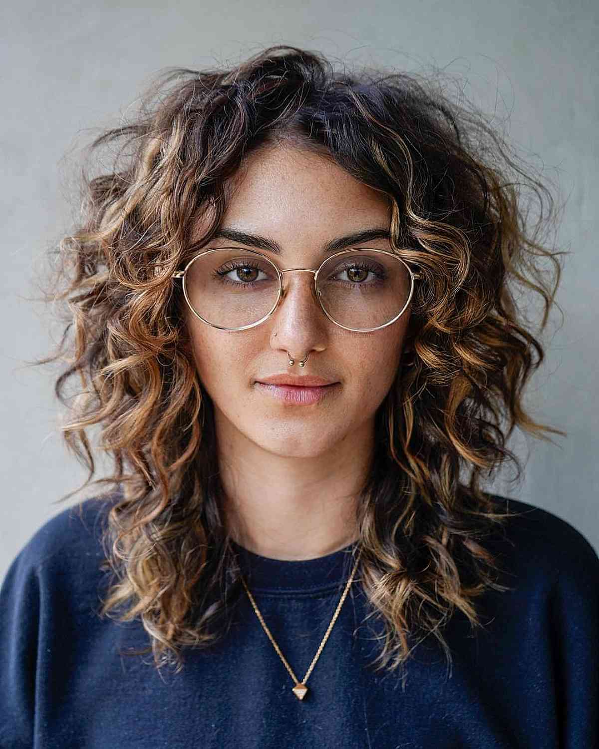 How to Pull Off The Curly Shag Haircut