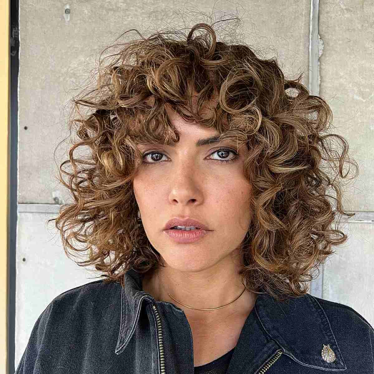 How to Pull Off The Curly Shag Haircut