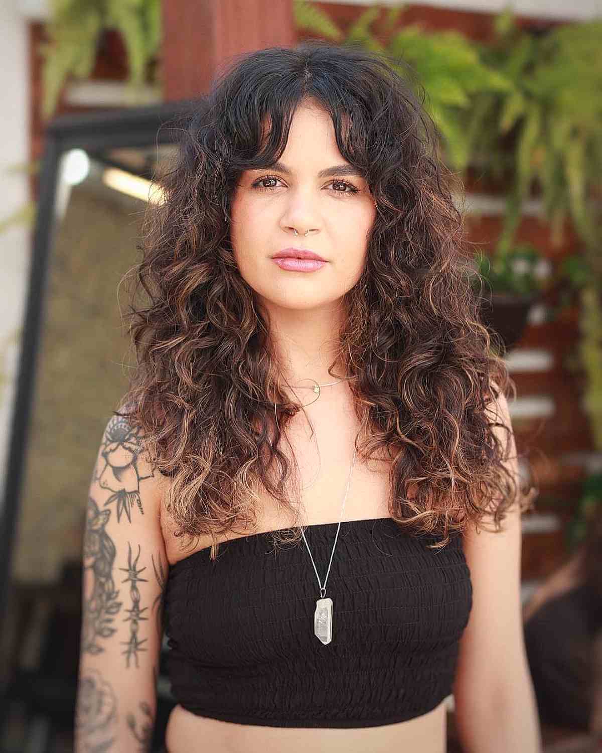 How to Pull Off The Curly Shag Haircut