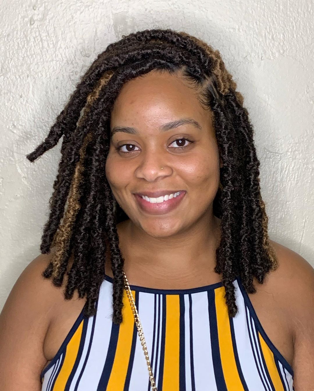 16 Short Faux Locs That Are Straight Lewk