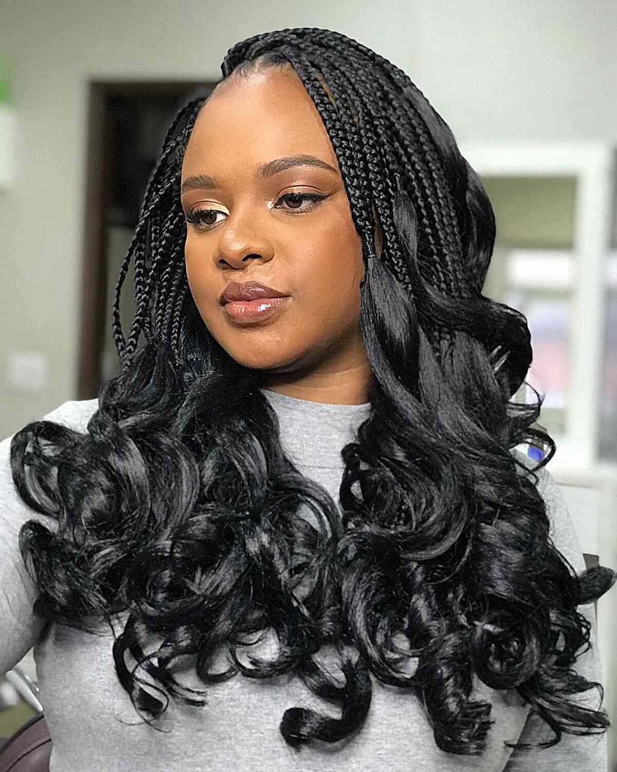 30 Hottest Knotless Box Braids Hairstyles Women of Color Are Getting in 2025