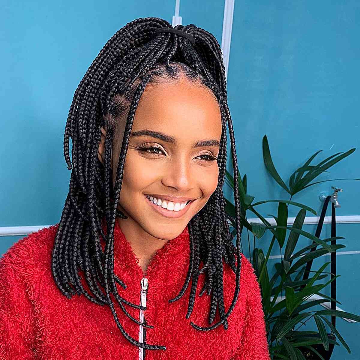 30 Hottest Knotless Box Braids Hairstyles Women of Color Are Getting in 2025