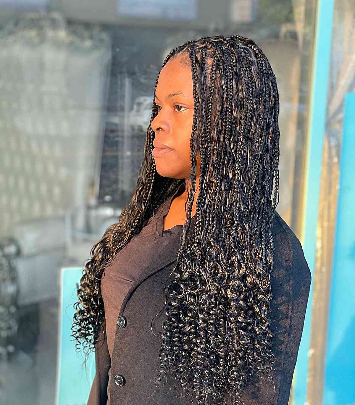 30 Hottest Knotless Box Braids Hairstyles Women of Color Are Getting in 2025