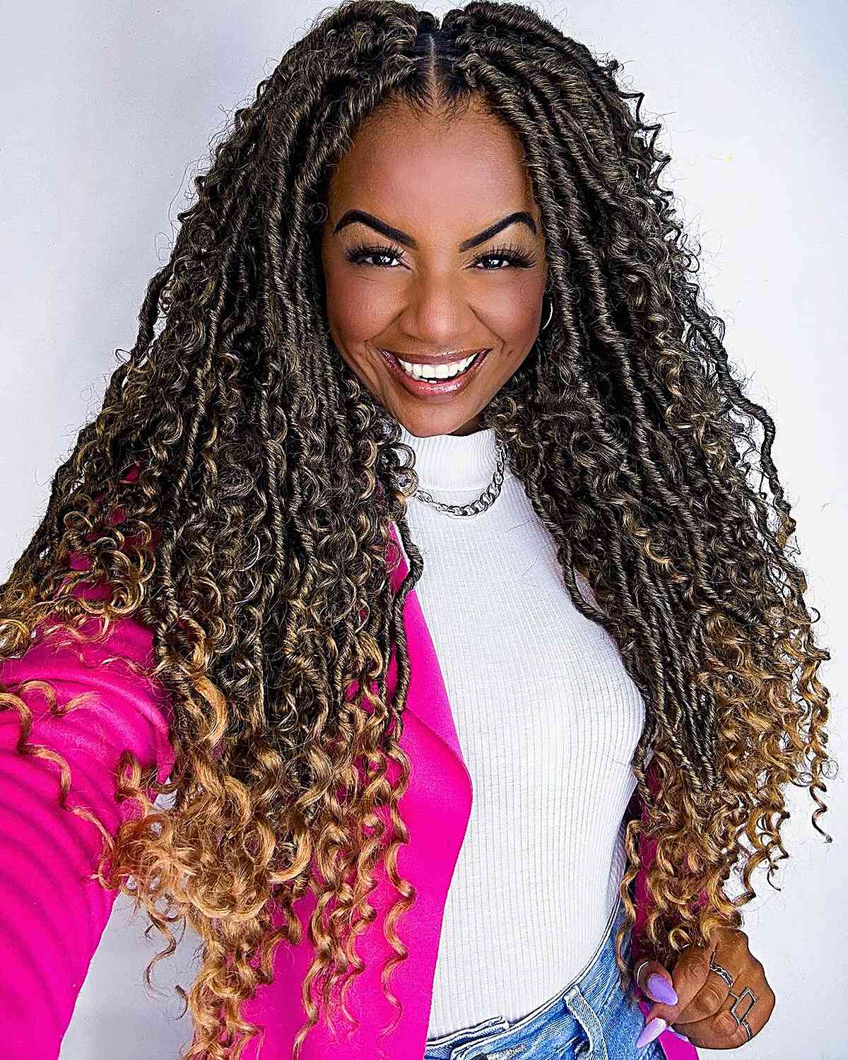 36 Hottest Faux Locs Styles in 2025 Anyone Can Do