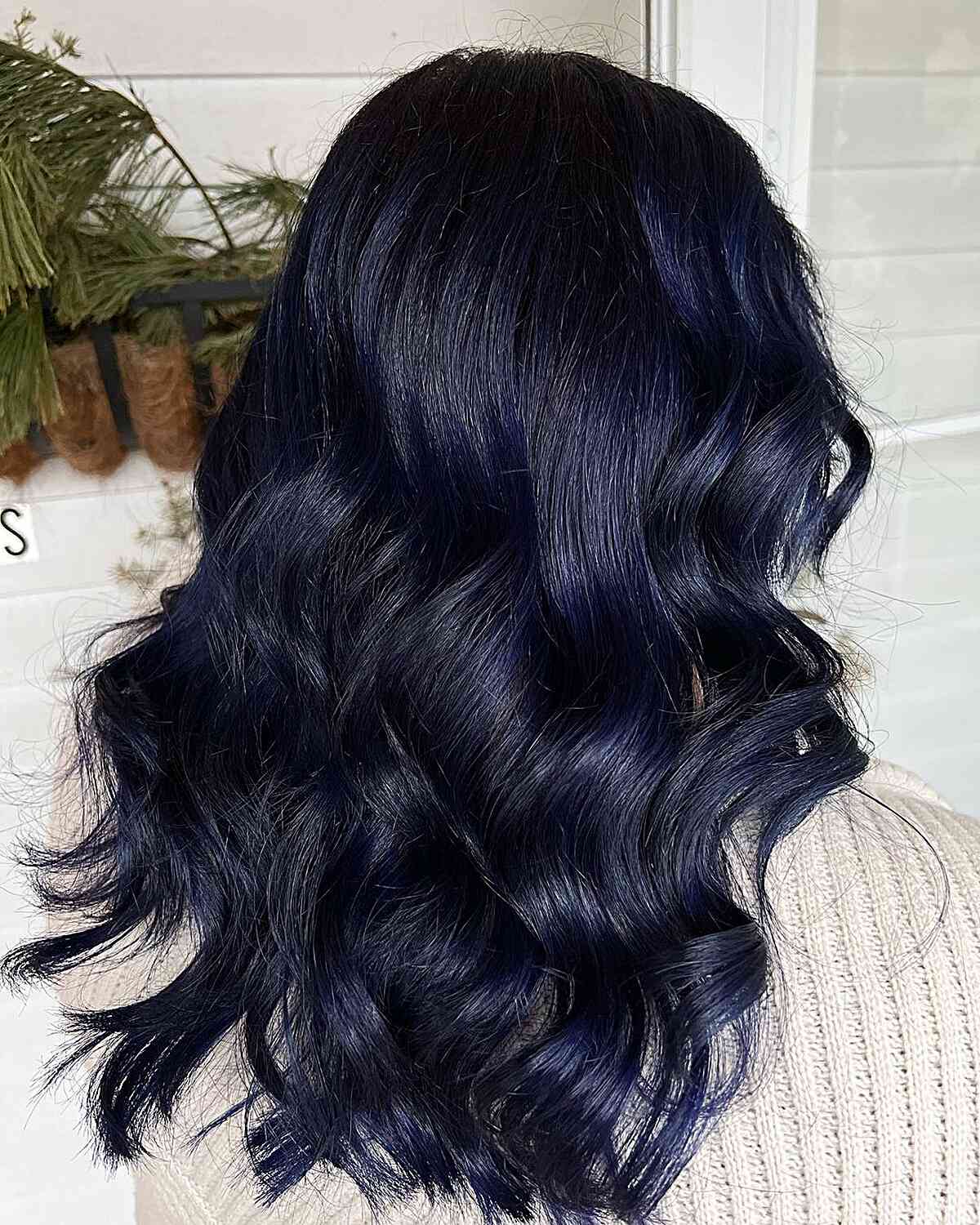 Dark Blue Hair – How to Get This Darker Hair Color in 2025