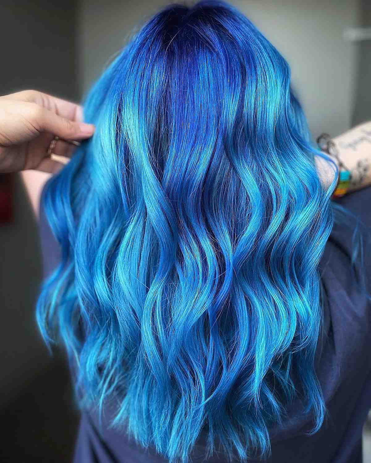 Dark Blue Hair – How to Get This Darker Hair Color in 2025