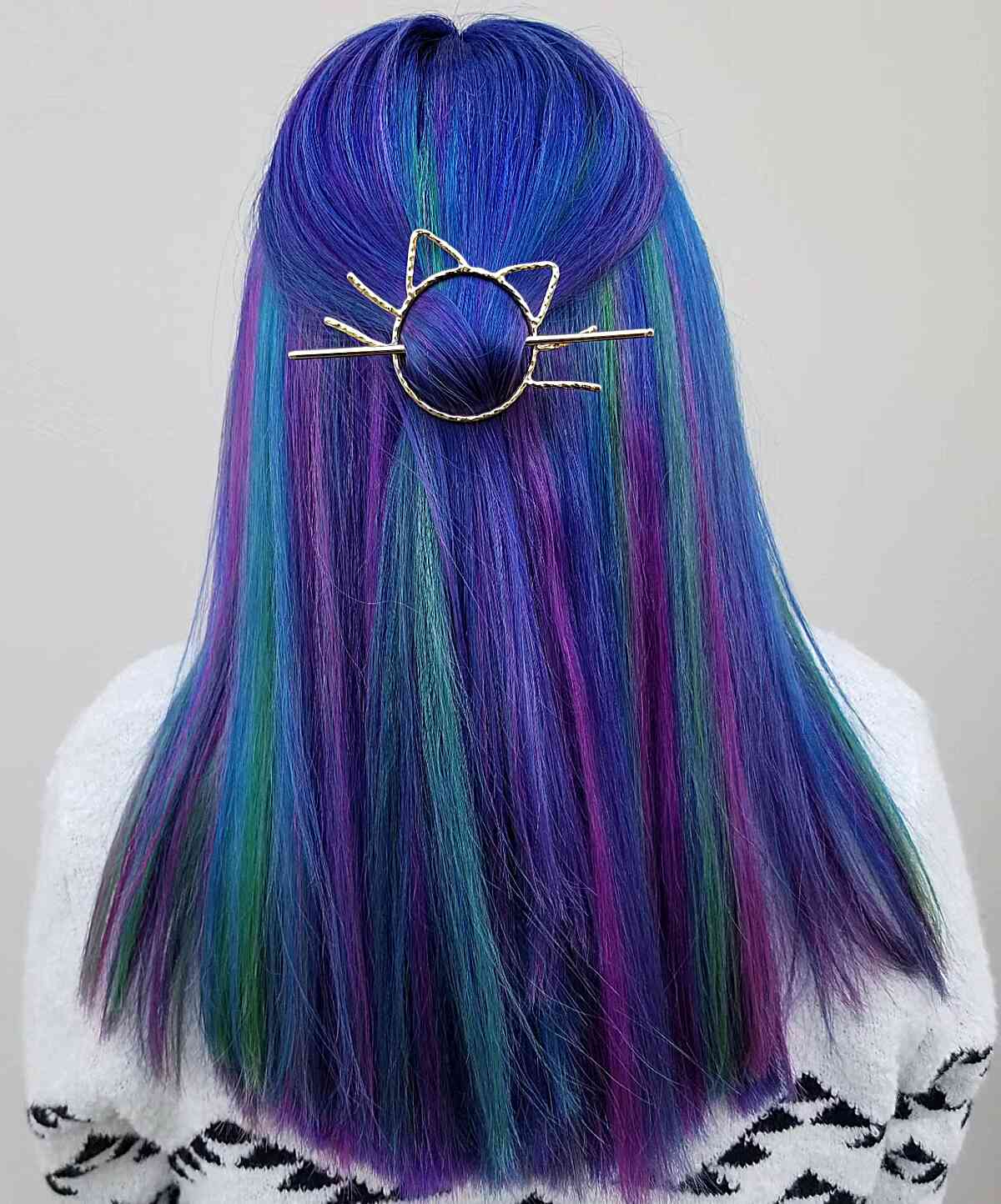 30 Incredible Ways to Get Galaxy Hair in 2025 (Photos)