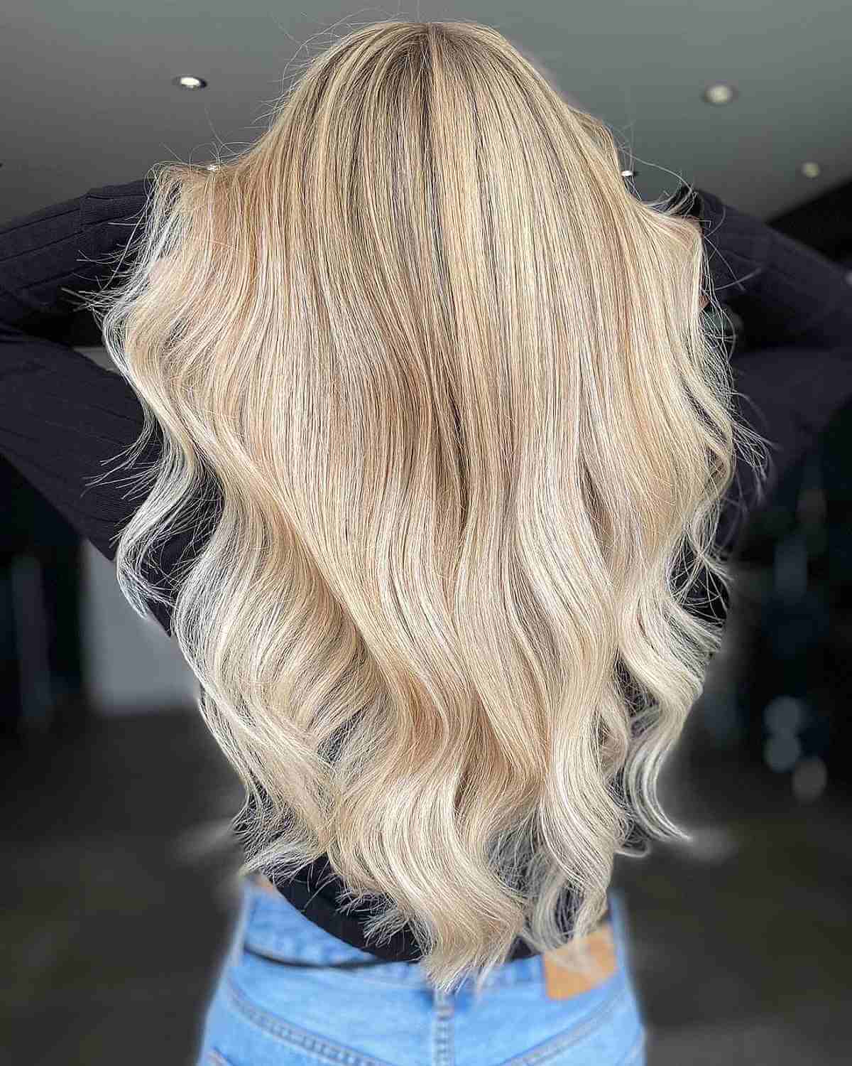 30 Best Ways to Get a Sandy Blonde Hair Color for Natural Depth