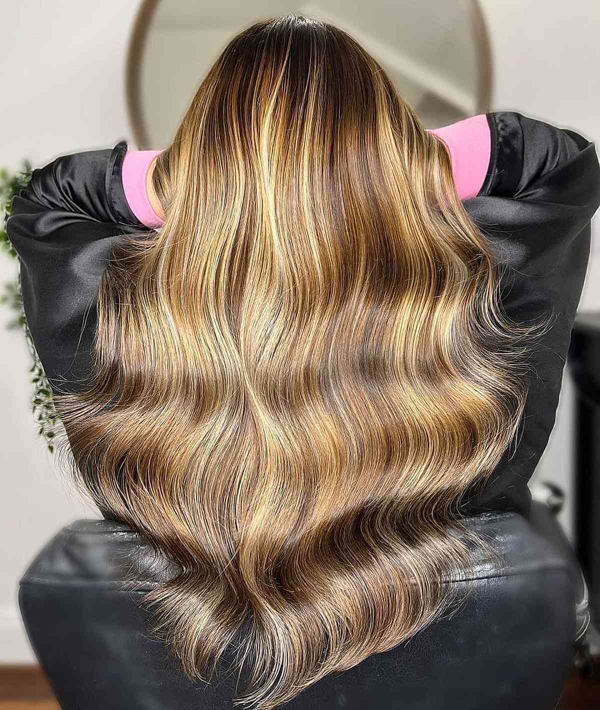 23 Sweetest Honey Blonde Balayage Hair Color Ideas