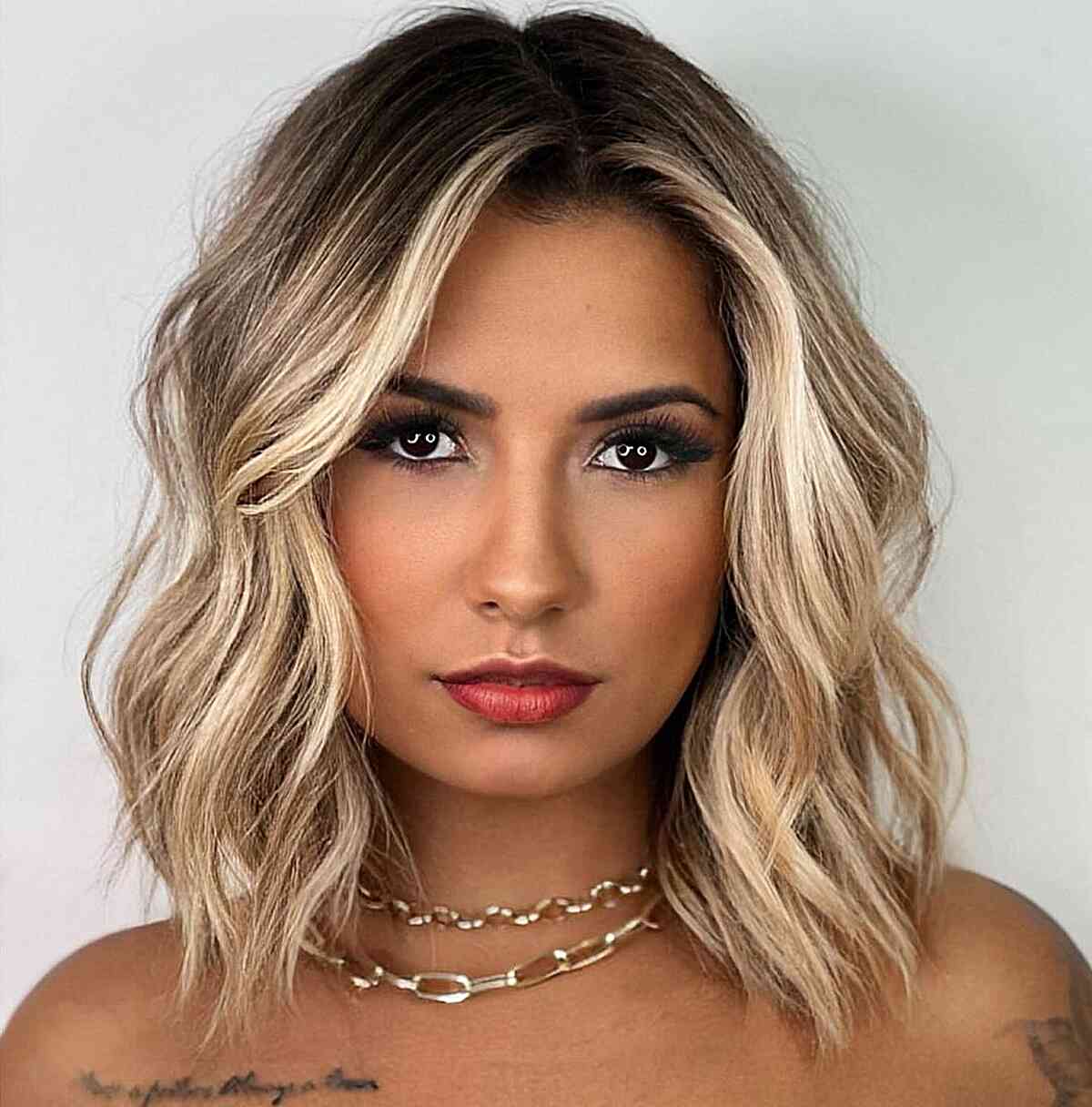45 Blonde Hair with Dark Roots Ideas to Copy Right Now in 2025