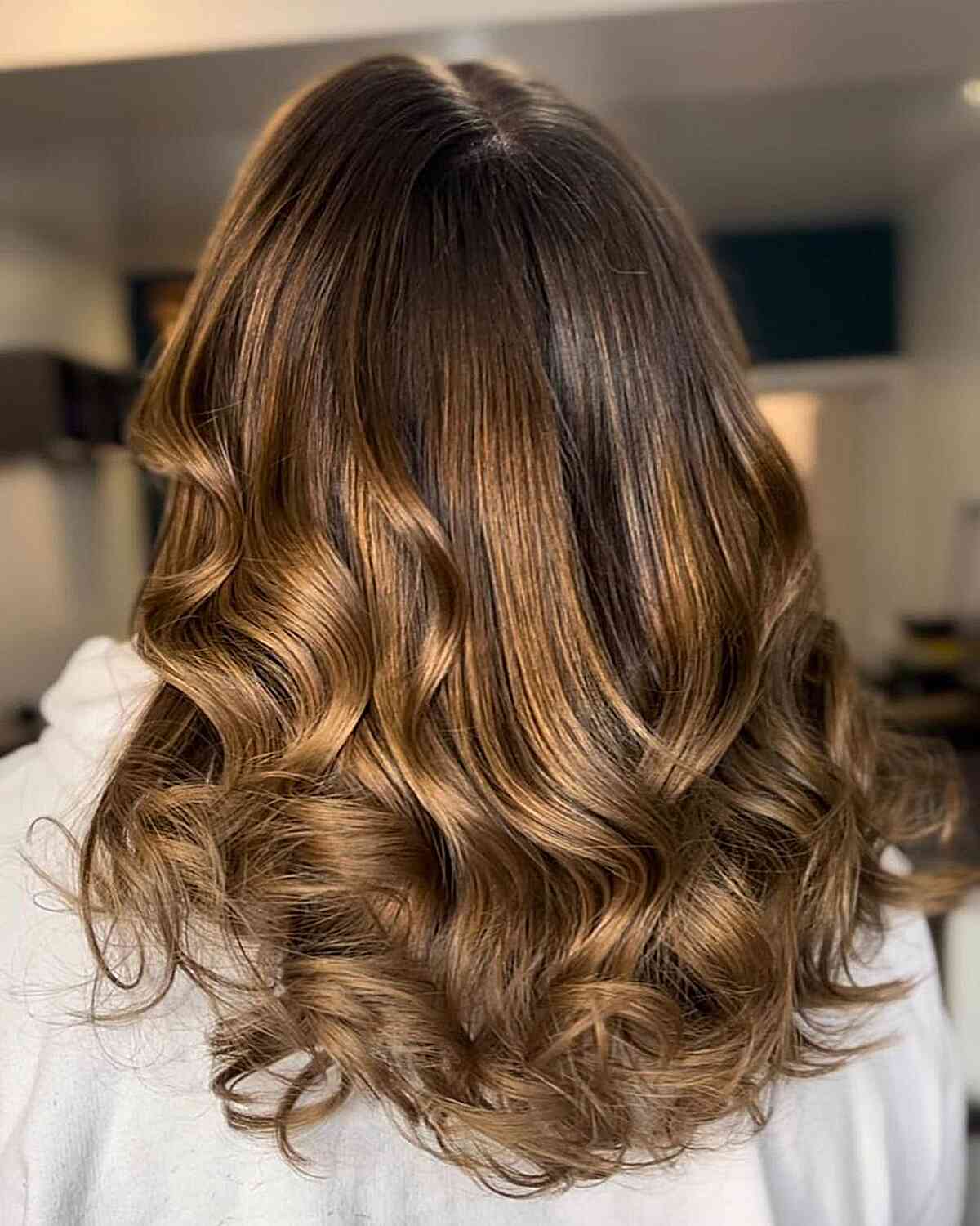 31 Unique Golden Brown Hair Color Ideas + Skin Tone Pairing Tips