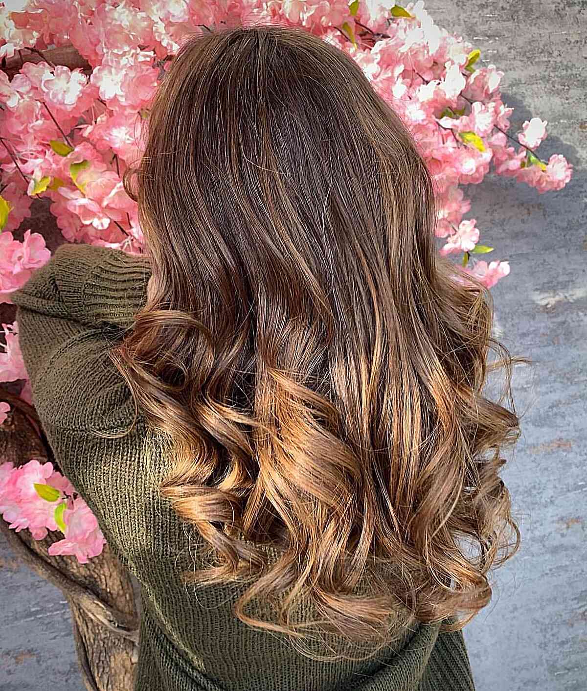 31 Unique Golden Brown Hair Color Ideas + Skin Tone Pairing Tips