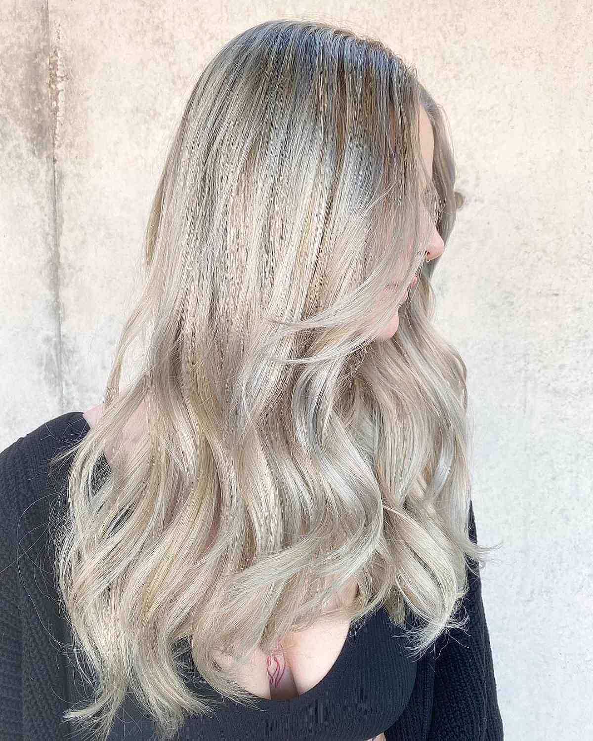 19 Stunning Platinum Blonde Balayage Hair Color Ideas